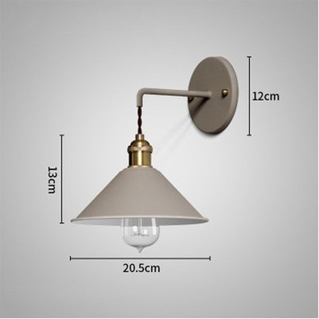 Compact American Wall Lamp