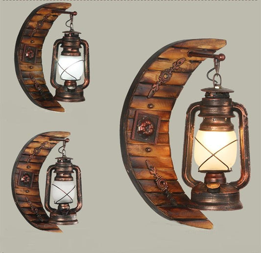 vintage looking lantern wall lamp