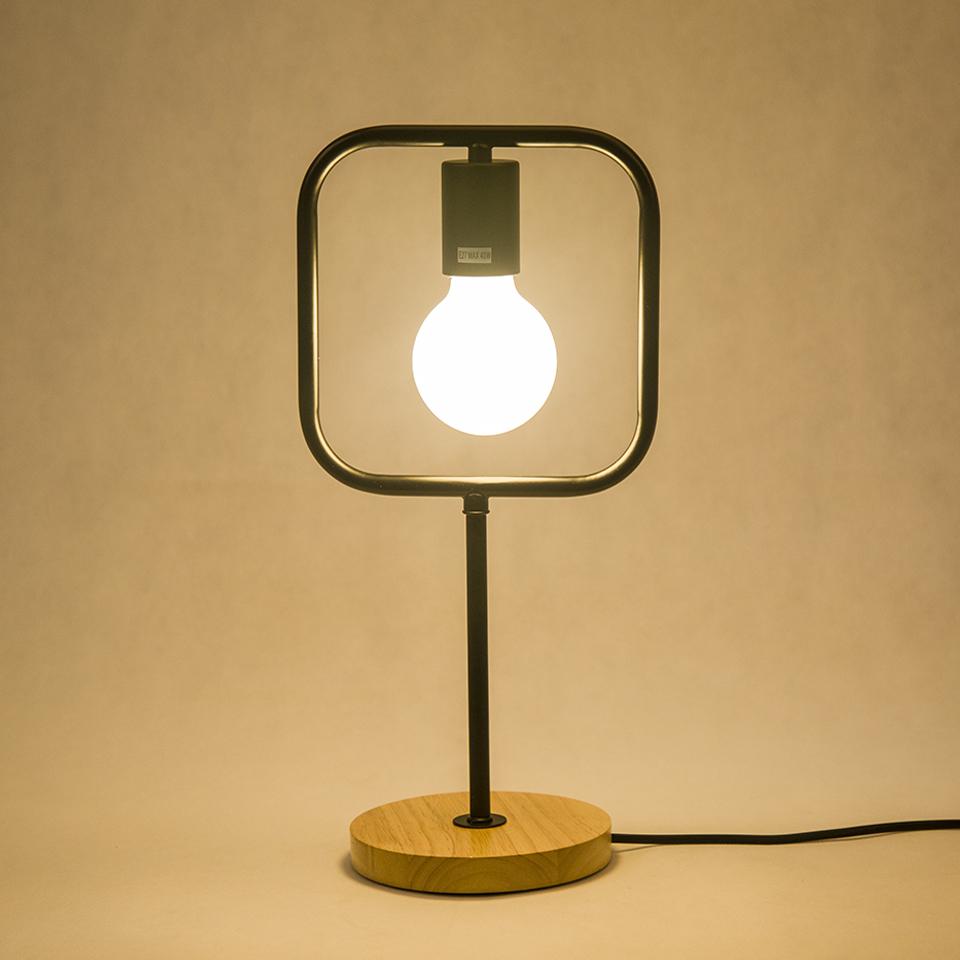 Simple geometric table lamp