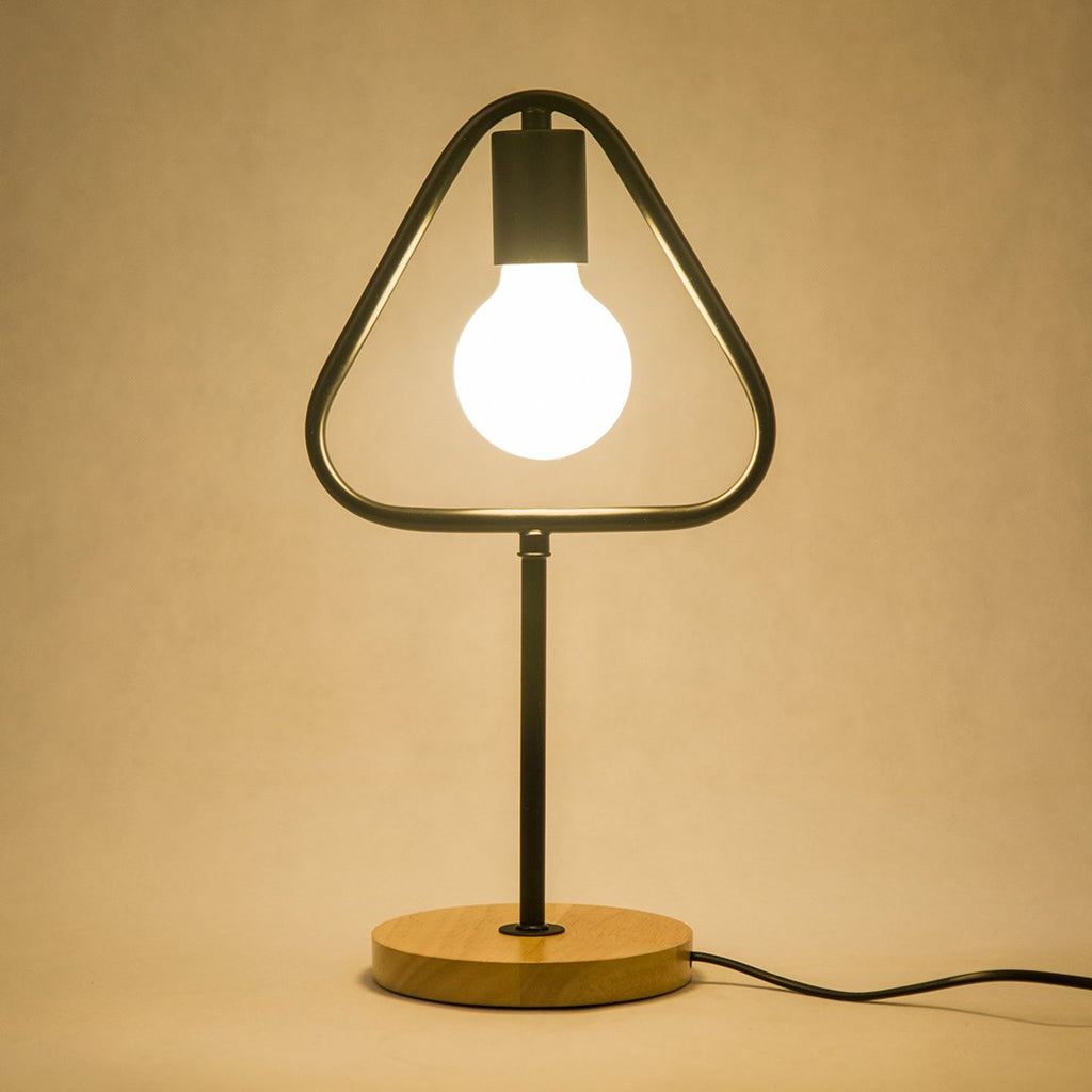 Simple geometric table lamp