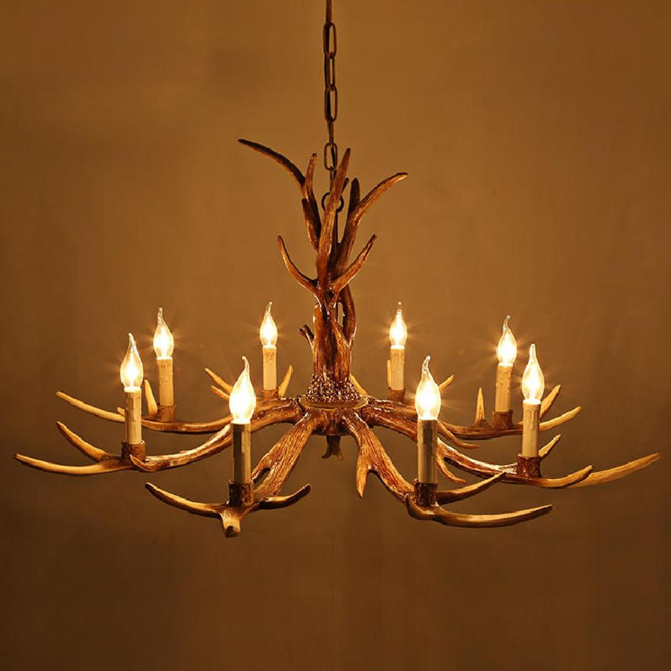 Antlers chandelier with six lights