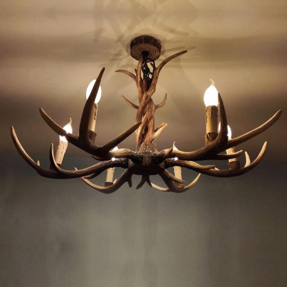 Antlers chandelier with six lights